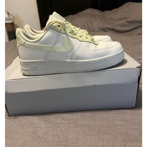 Women’s Nike Air Force 1 07